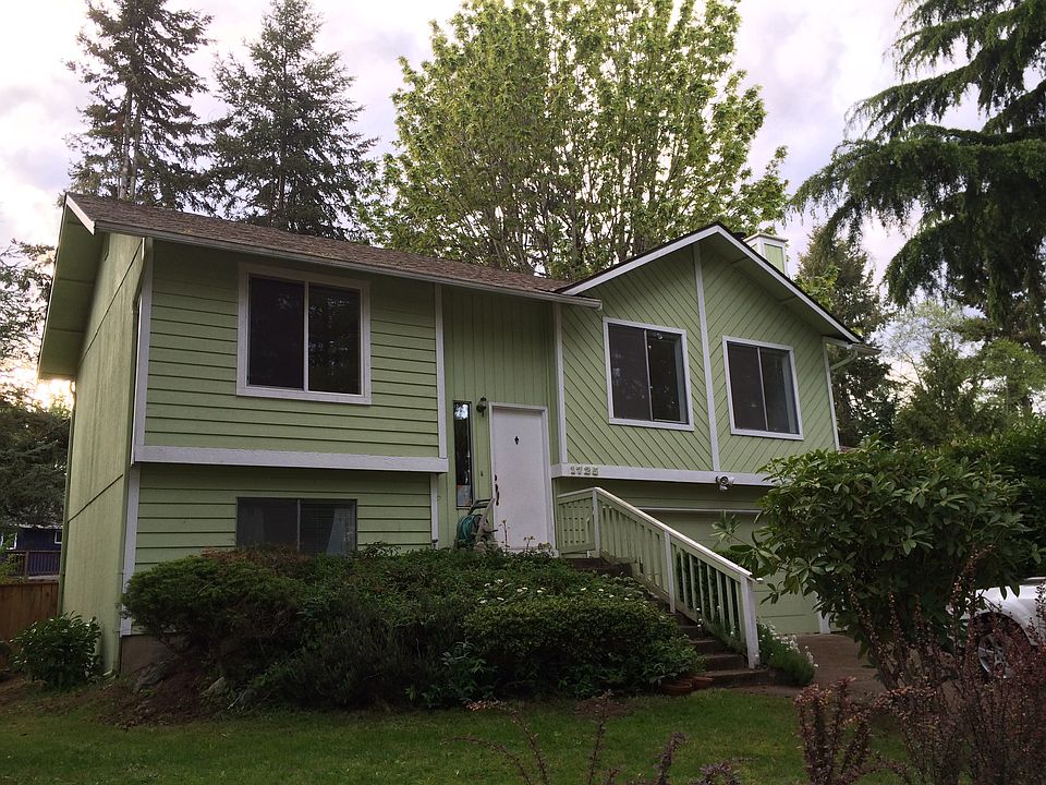 1st image of 1725 211th Pl NE