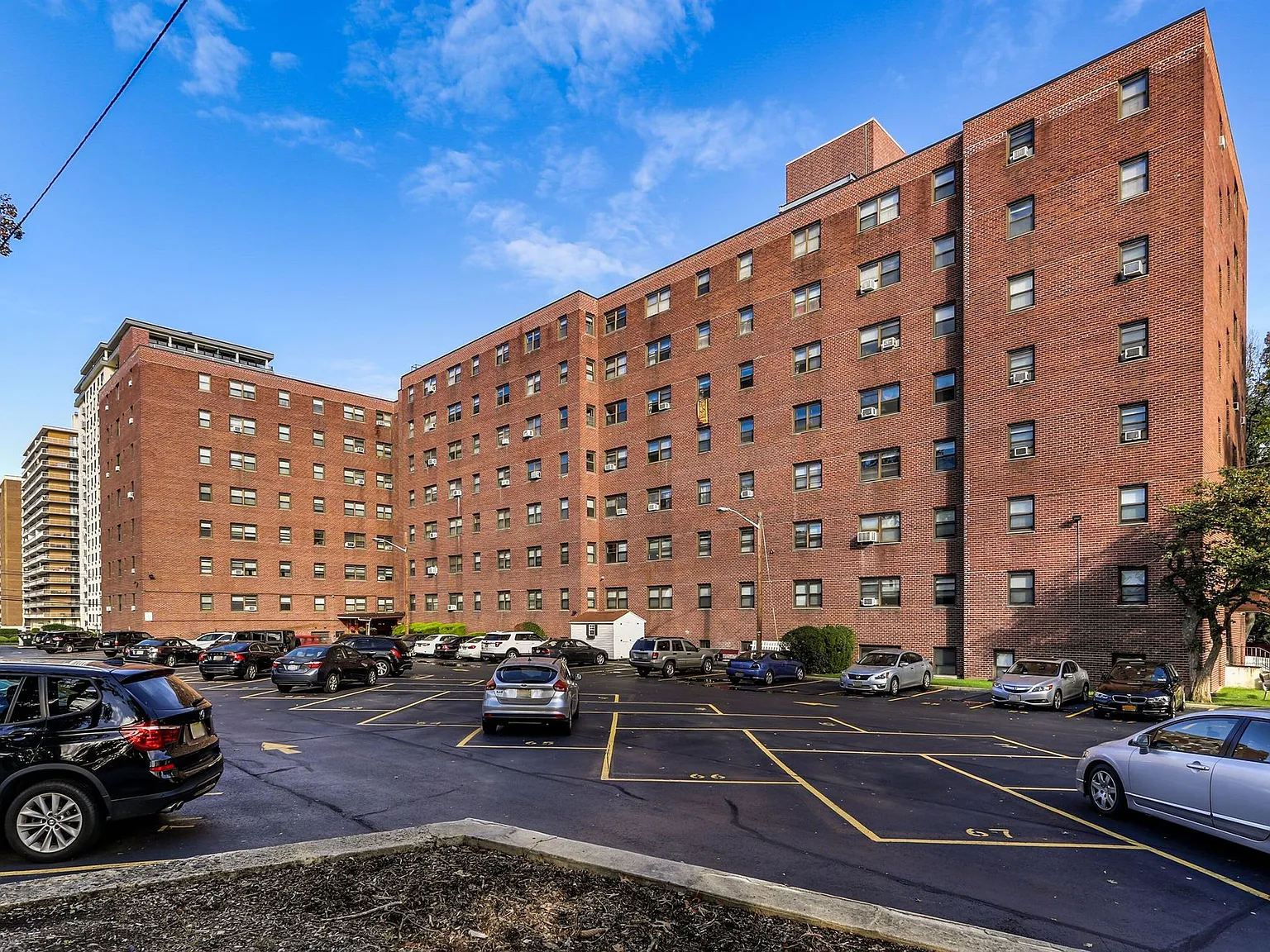 Prospect Towers — Photo 4