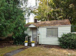 5647 38th Ave SW, Seattle, WA 98126