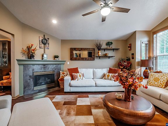5th image of 2120 Woodhaven Ct NW