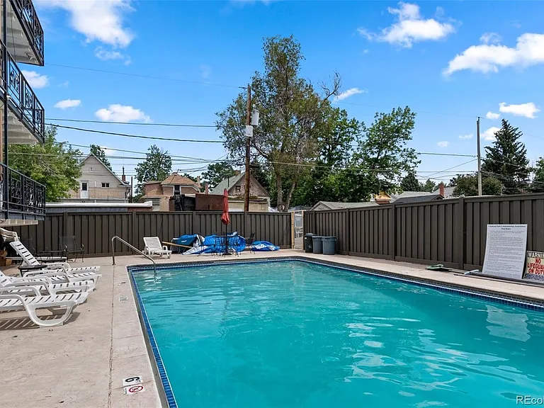 100 S Clarkson St #105 — Photo 10