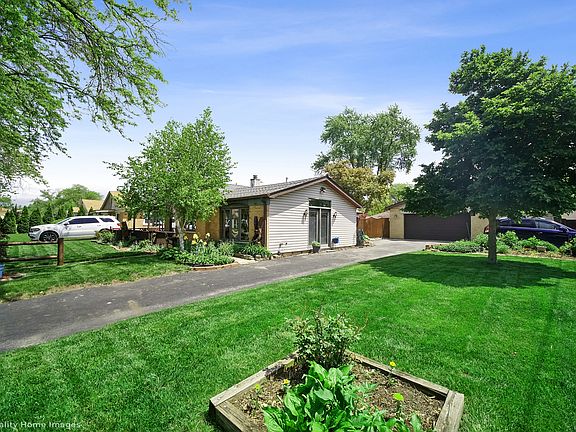 3rd image of 11605 S Harry J Rogowski Dr