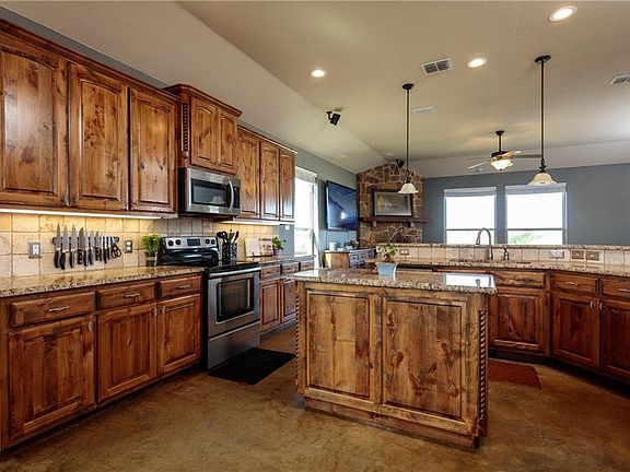 3rd image of 108 Portales Dr