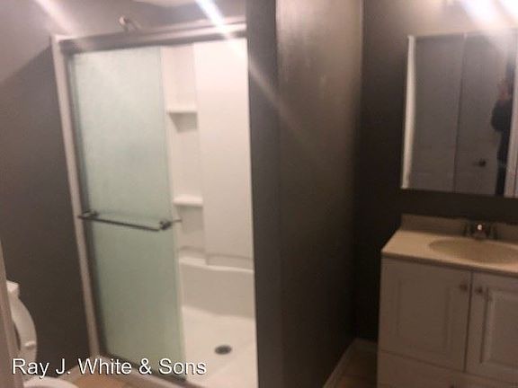 3rd image of 2615 Willow Dr