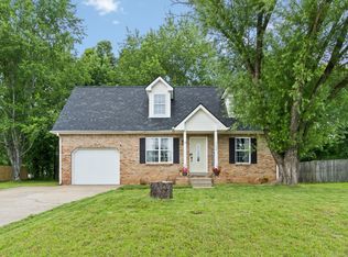 1172 Kendall Dr, Clarksville, TN 37042
