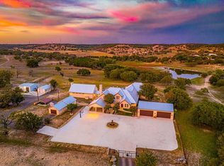 165 Williams Trl, Kerrville, TX 78028