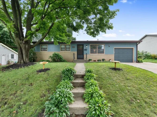 4613 School Rd, Madison, WI 53704