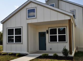 2035 S Florida Way, Fayetteville, AR 72701