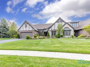 8057 English Garden Ct, Maumee, OH 43537