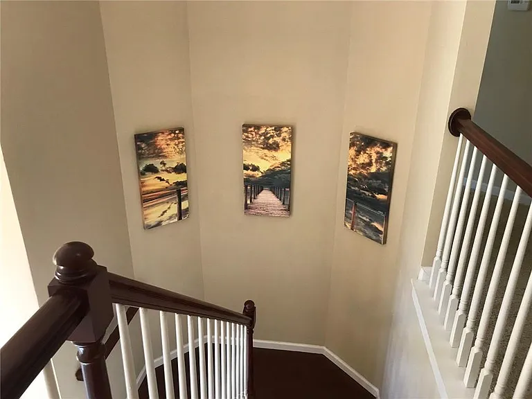 2017 Grove Park Ct — Photo 32