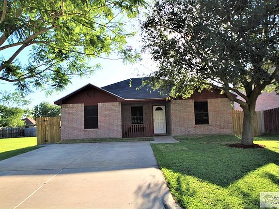 2nd image of 2809 Foxtail Palm Dr