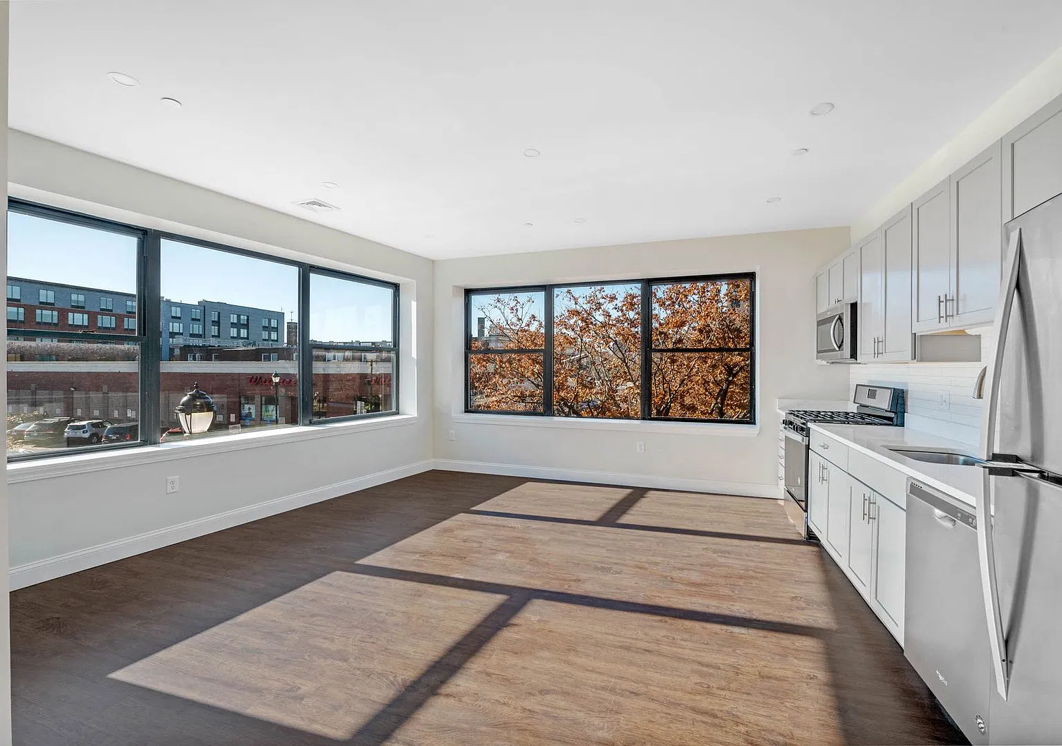 18 New Derby St — Photo 3