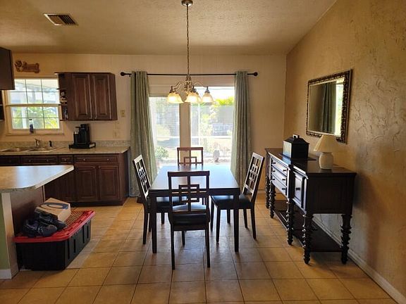5th image of 226 SW Aubudon Avenue