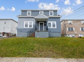 85 Avery St, Stamford, CT