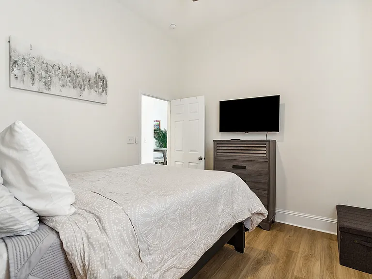 Bedroom #1