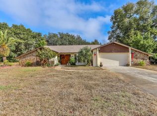 8201 River Country Dr, Weeki Wachee, FL 34607