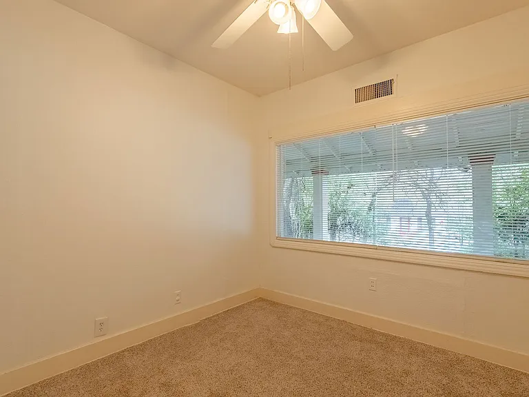 1705 Winsted Ln #A — Photo 15
