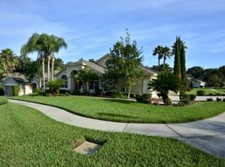 737 Grand Canyon Dr, Valrico, FL 33594