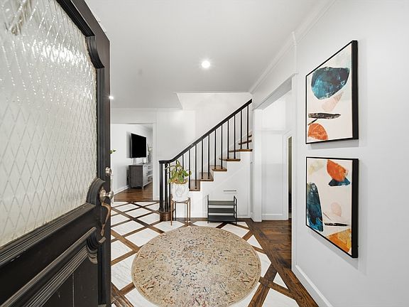 4th image of 5008 S Irvington Pl