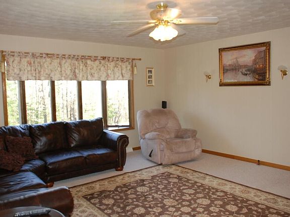 5th image of 1310 Beech Dr