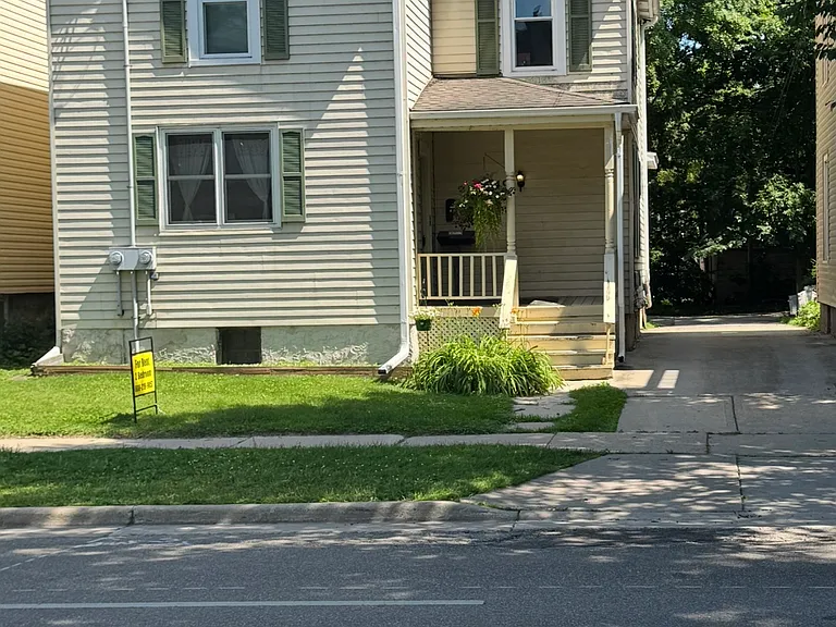 849 E Gorham St #2 — Photo 9