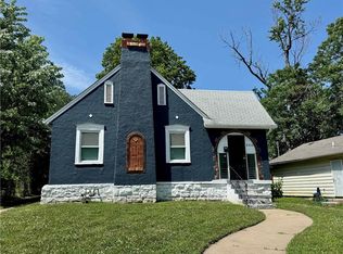 2416 E 70th St, Kansas City, MO 64132