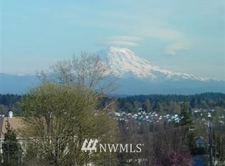 3120 E Valley View Ter, Tacoma, WA 98404