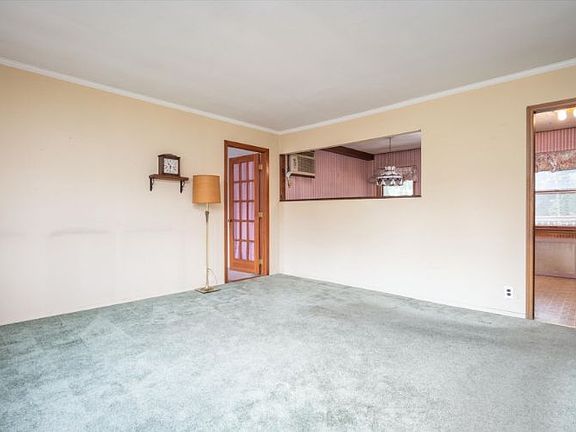 5th image of 53 Oakwood Ave