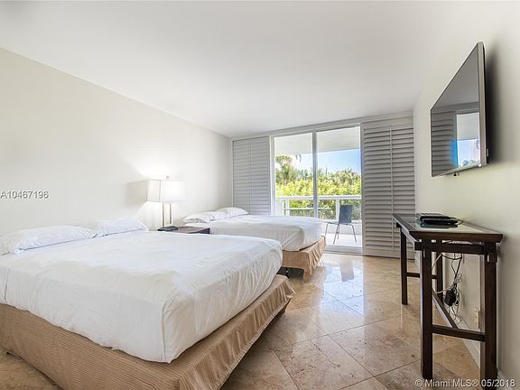 5th image of 1717 N Bayshore Dr APT 1155