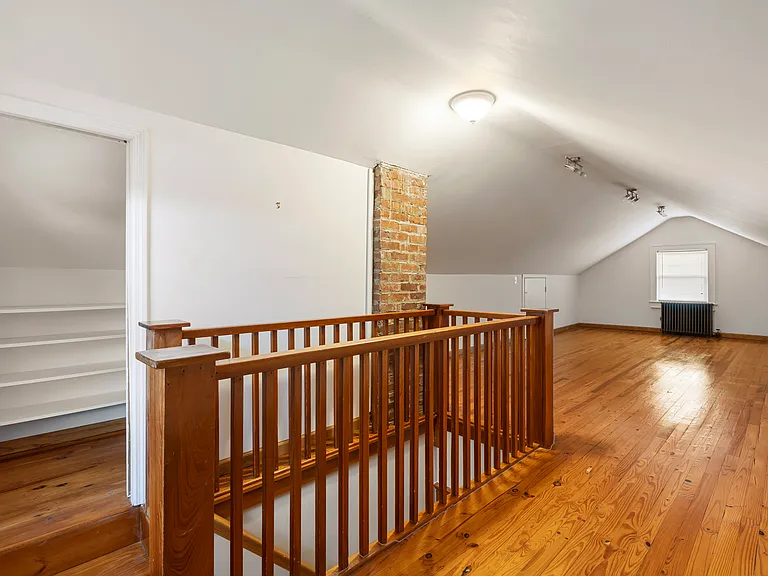 5 Hillside Ave — Photo 18