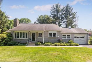 1558 Heather Rd, Huntingdon Valley, PA 19006