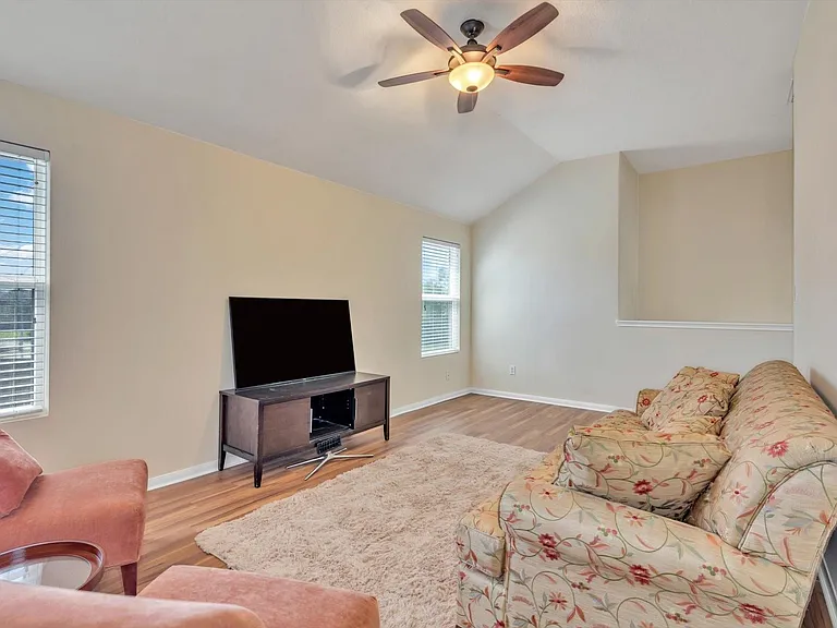 1722 Sun Point Ct — Photo 20