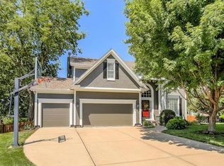 15226 Woodson Ln, Overland Park, KS 66223