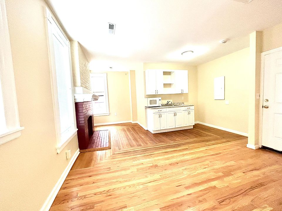 1st image of 133 W Main St #4E