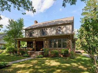 613 Locust Ln, State College, PA