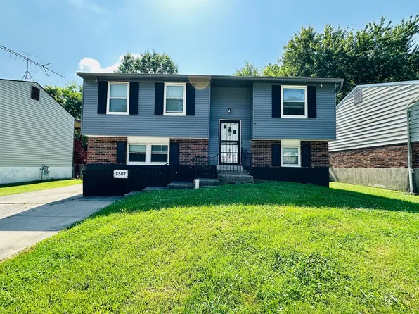 8507 Bost Ln, Louisville, KY 40219