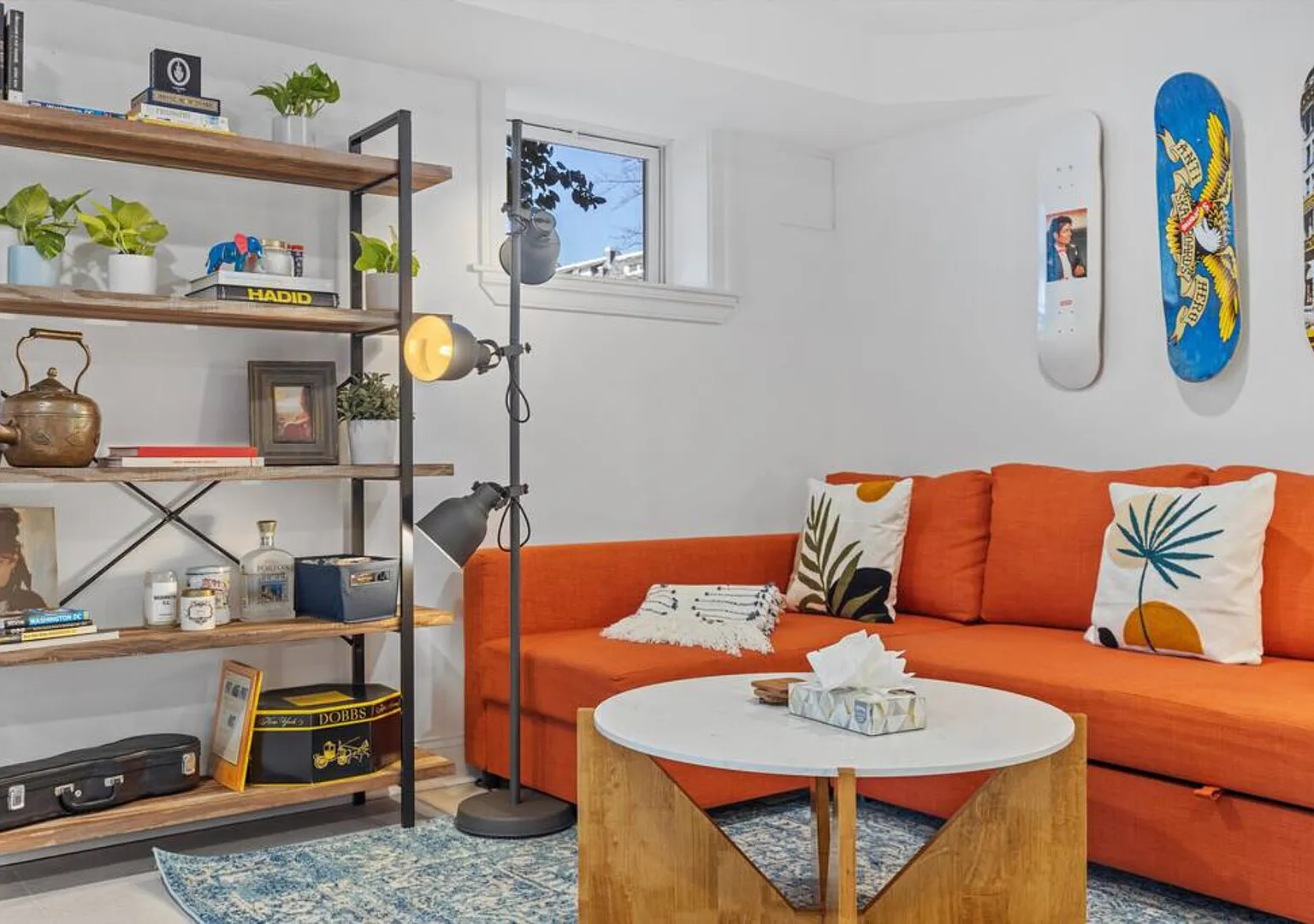 Stone's Throw from Capitol Hill / Free Parking — Photo 1