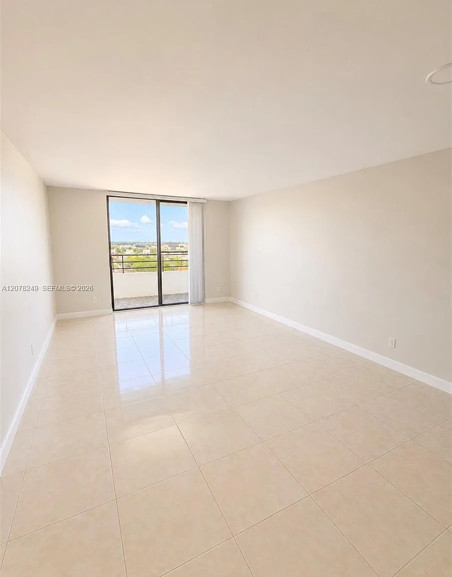 Olympus Condo Phase — Photo 2