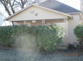 1605 W 7th St, Coffeyville, KS 67337