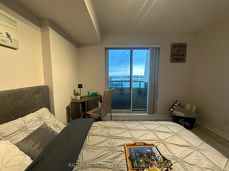 75 Norman Bethune Ave #221 — Photo 9