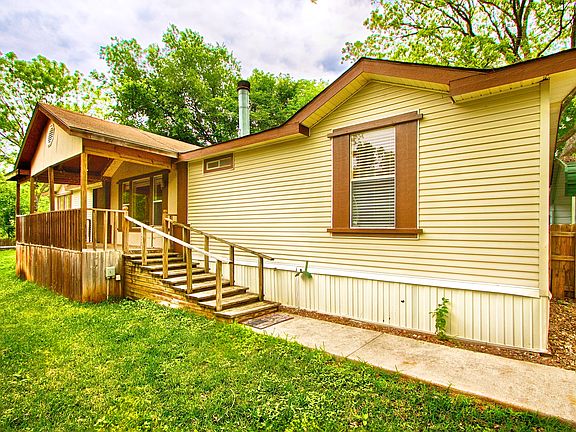 5th image of 423 River Bend Dr
