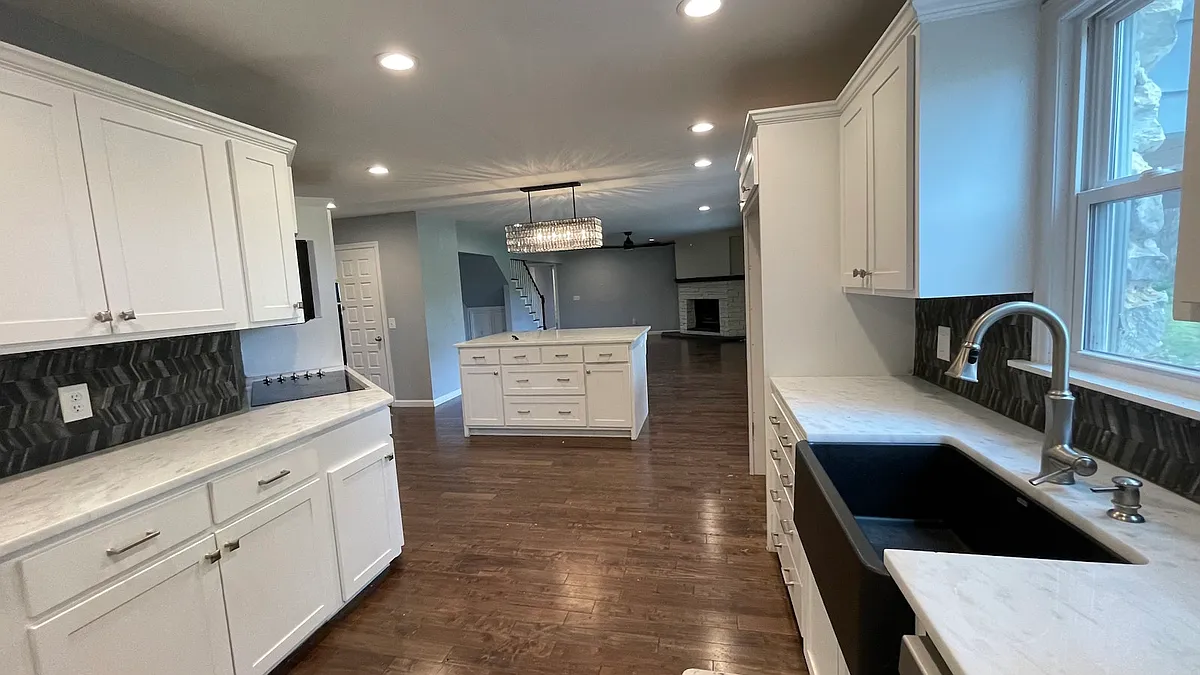 Building Photo - 503 Fairway Dr #2