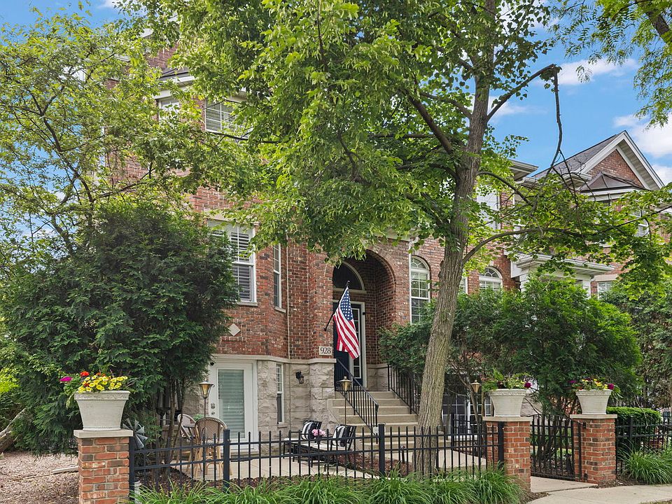 1st image of 928 Shandrew Dr #928