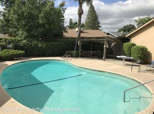 4721 W Cypress Ave, Visalia, CA 93277