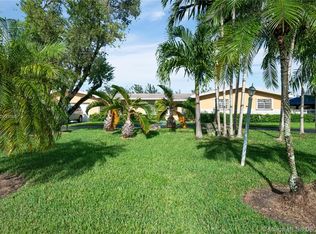 5805 SW 74th Ave, Miami, FL 33143