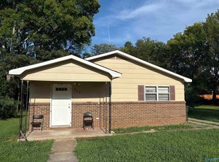 306 12th Ave NW, Decatur, AL 35601