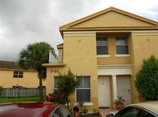 9189 Fontainebleau Blvd #501, Miami, FL 33172