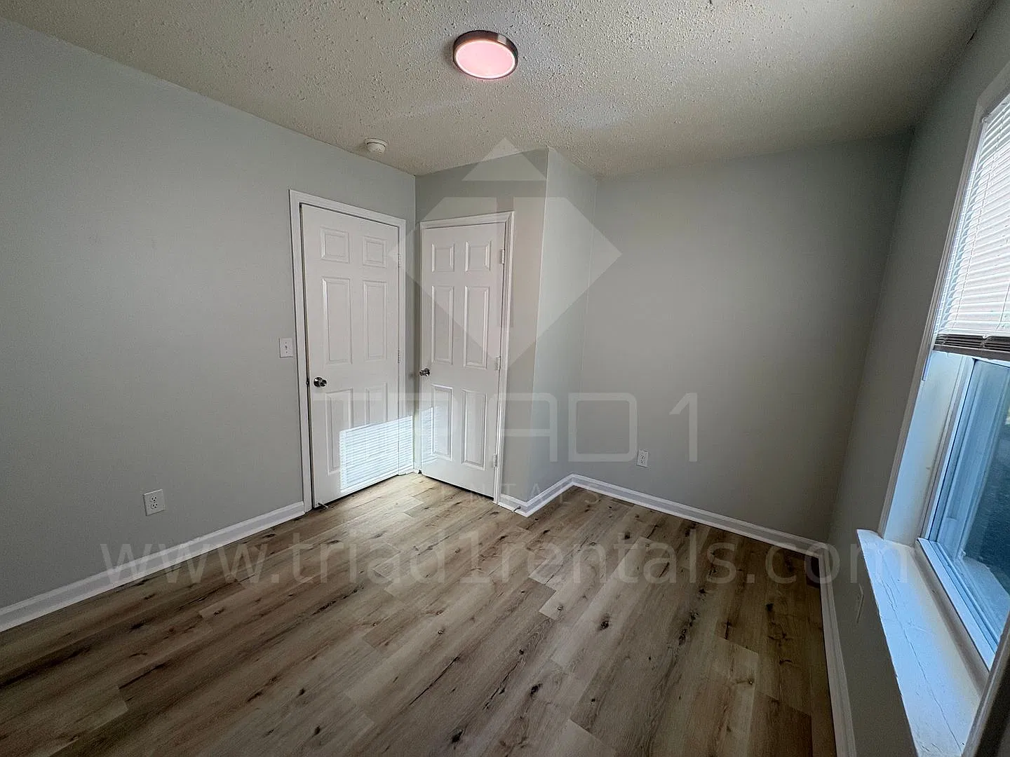 E Bragg - G — Photo 4
