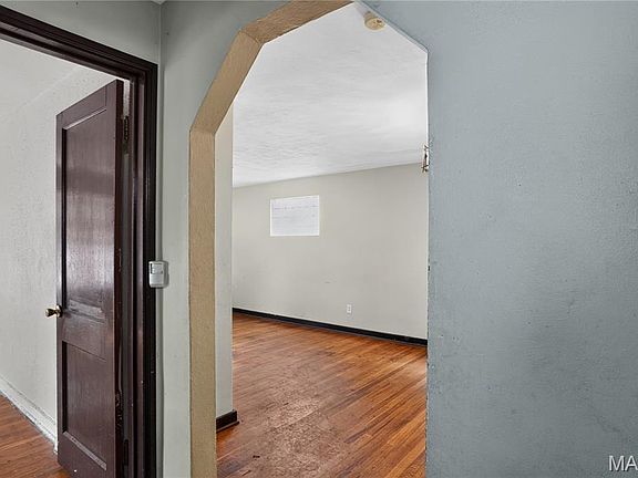 4th image of 4117 Begg Blvd
