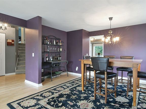 5th image of 2932 210th St SW